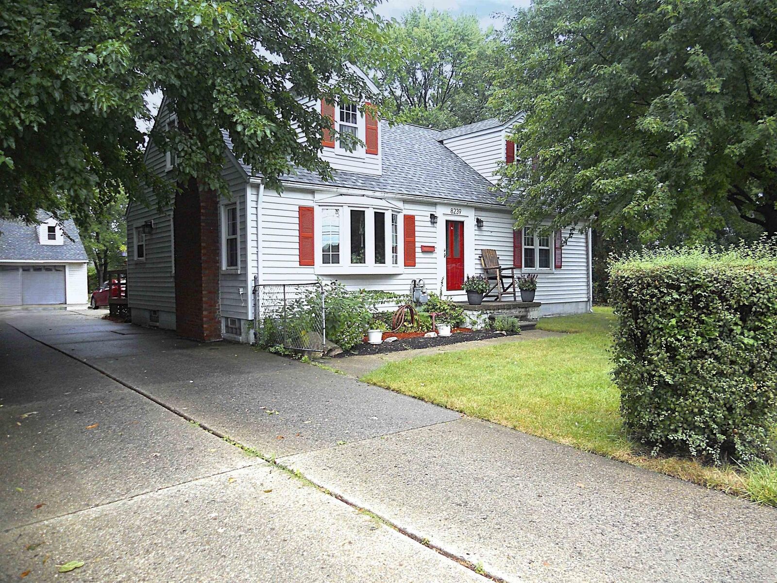 Property Photo: 8239 Garbor Drive MI 48093