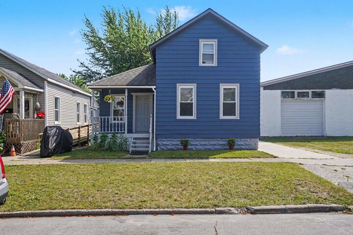 Property Photo: 312 Elliott Avenue MI 49417