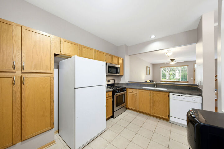 Property Photo: 7411 Grandview Court IL 60110