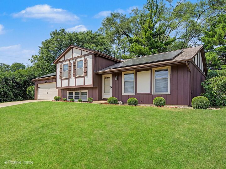 Property Photo: 800 Marston Avenue NE IL 60137