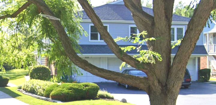 Property Photo:  2024 N Old Hicks Road B6  IL 60074 