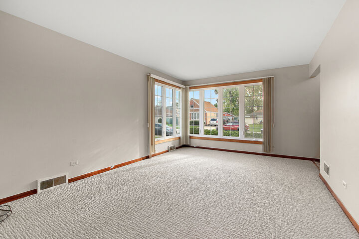 Property Photo: 7734 S Keeler Avenue IL 60652