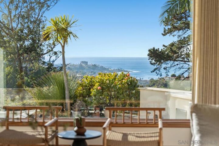 Property Photo:  8080 La Jolla Scenic Dr N  CA 92037 