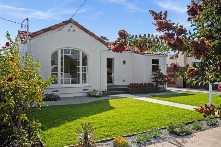 Property Photo: 1124 Fay Street CA 94061