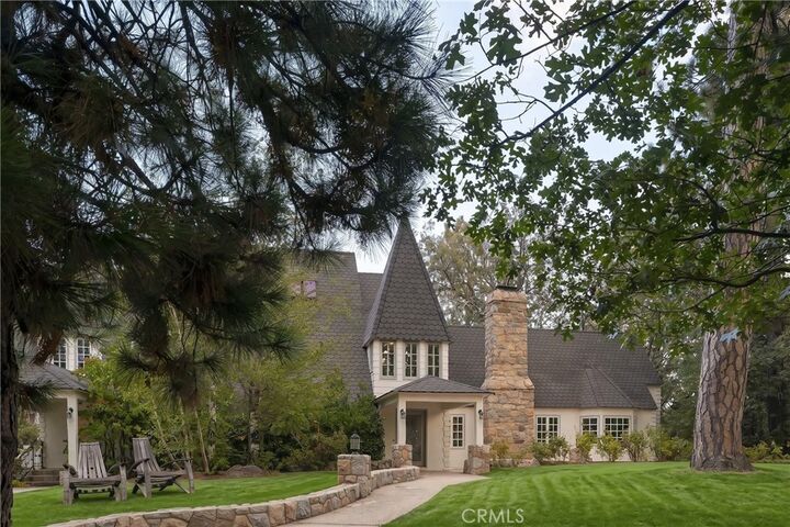Property Photo:  1079 Sherwood  CA 92352 