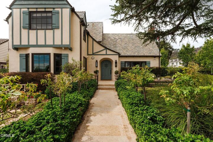 Property Photo: 1447 Parkview Avenue CA 91103