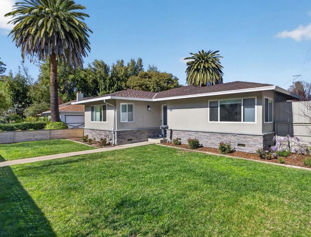 Property Photo:  295 Bay Road  CA 94025 