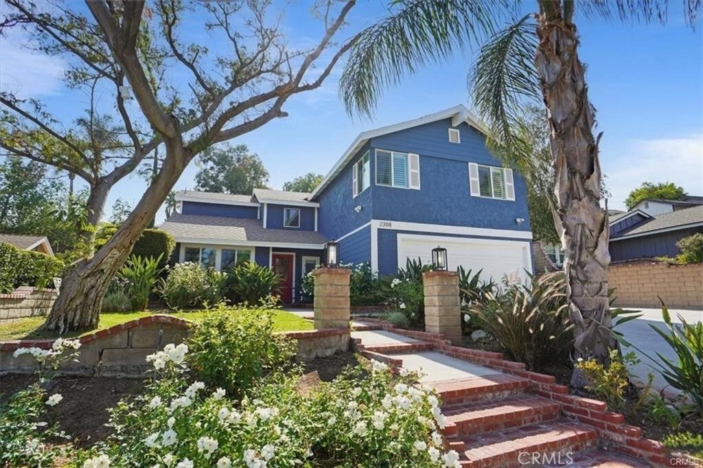 Property Photo:  23118 Tupelo Ridge  CA 91354 