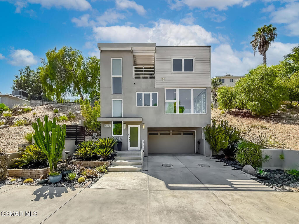 Property Photo: 9595 Dennis Way CA 91311