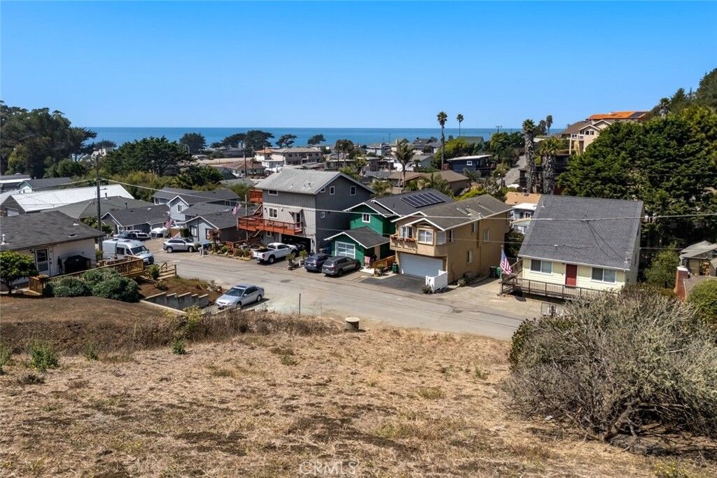 Property Photo:  414 Hacienda Drive  CA 93430 