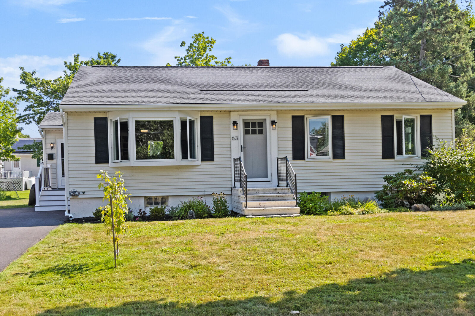 Property Photo:  63 Hennessy Drive  ME 04103 