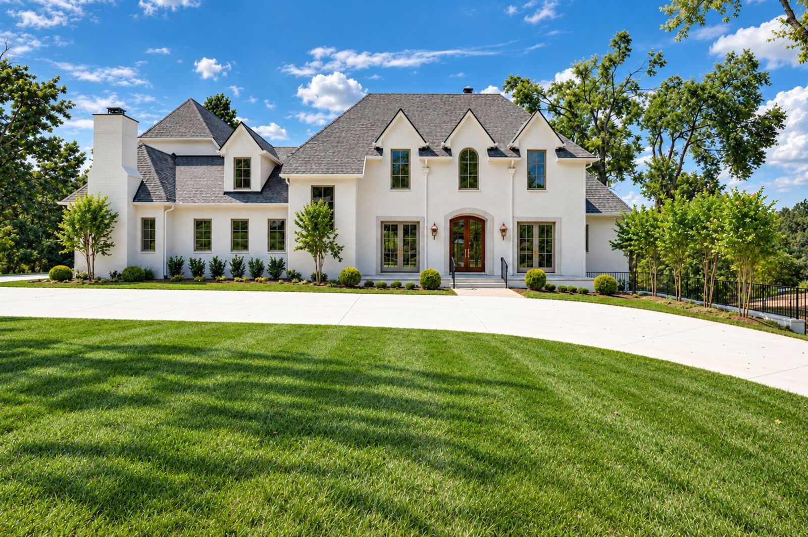 Property Photo: 3605 Knollwood Rd TN 37215
