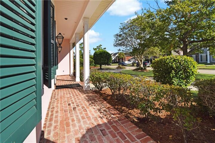 Property Photo:  66 Chateau Rothchild Drive  LA 70065 