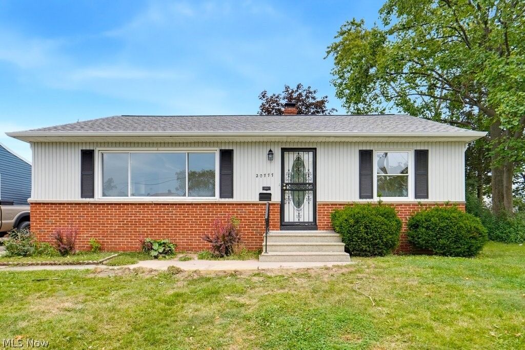 Property Photo:  20777 Bowling Green Road  OH 44137 
