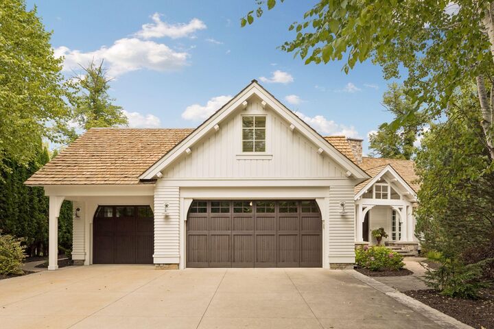 Property Photo: 1625 Locust Hills Trail MN 55391