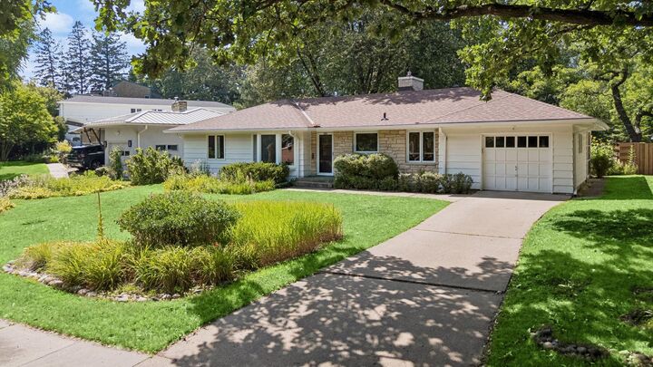 Property Photo:  2024 Drew Avenue S  MN 55416 