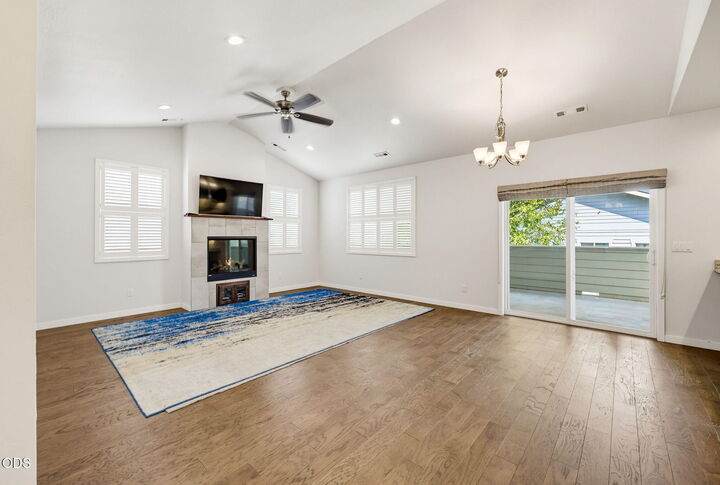 Property Photo: 417 Echo Way OR 97524
