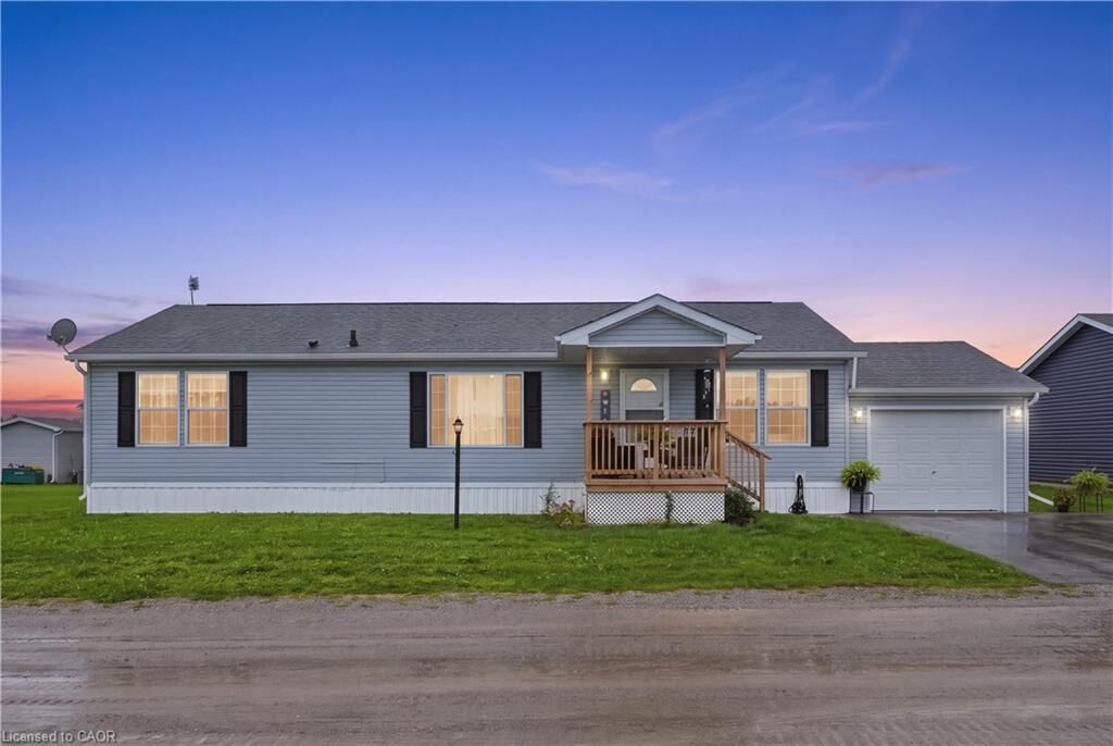 Property Photo:  27 Hickory Hollow  ON N0A 1P0 