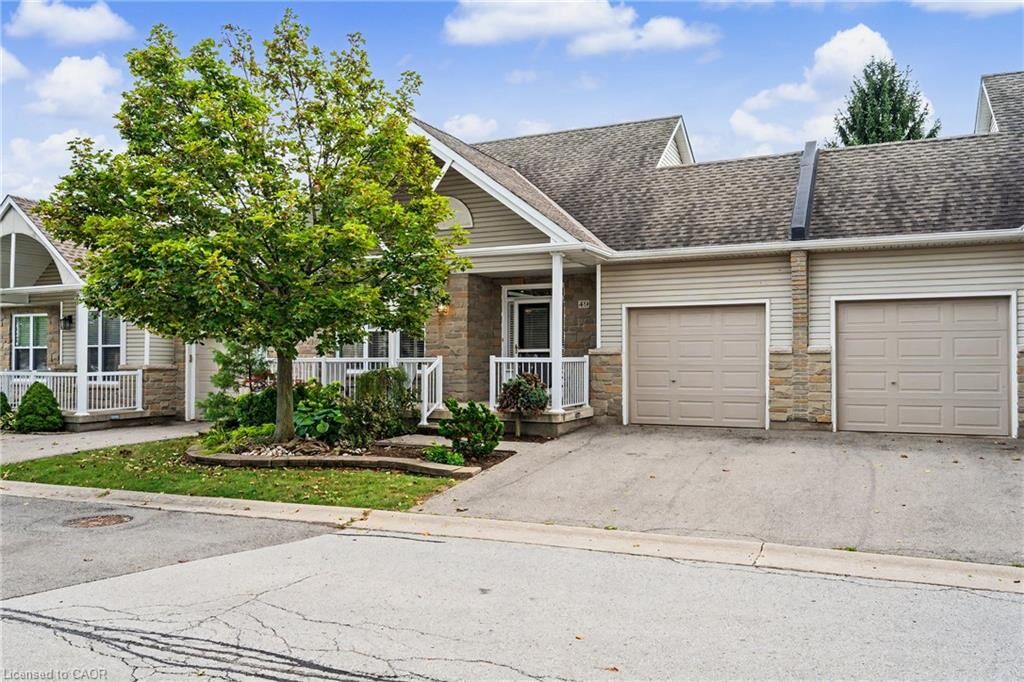 Property Photo:  20 Kitty Murray Lane 49  ON L8K 1L7 