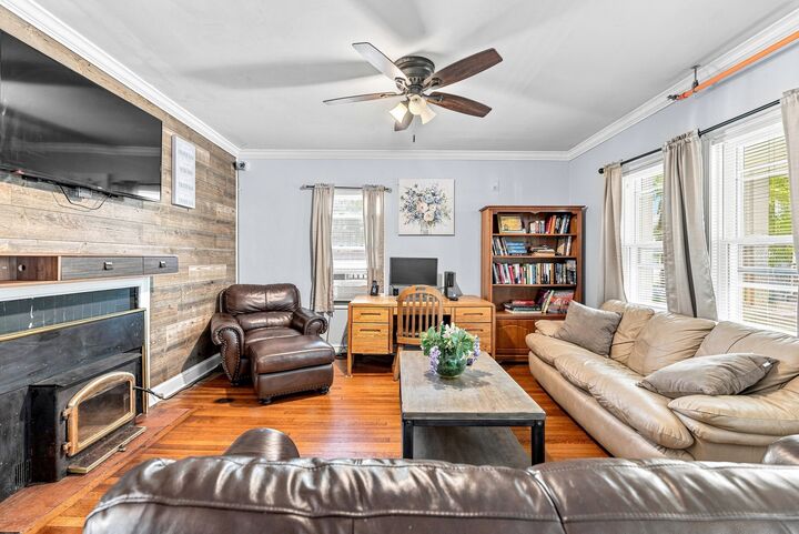 Property Photo:  7 Plymouth St  MA 02740 