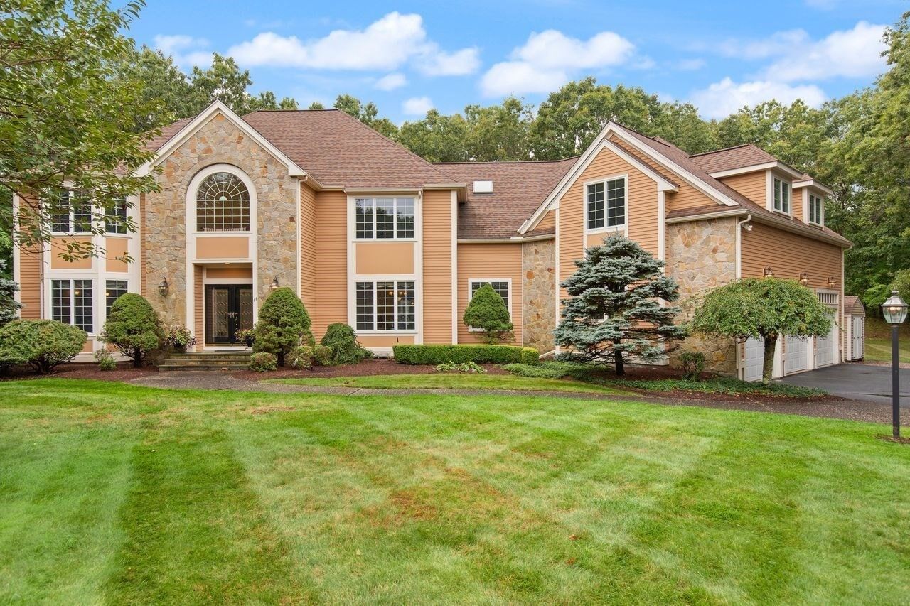 Property Photo:  66 Eisenhower Dr  MA 02067 