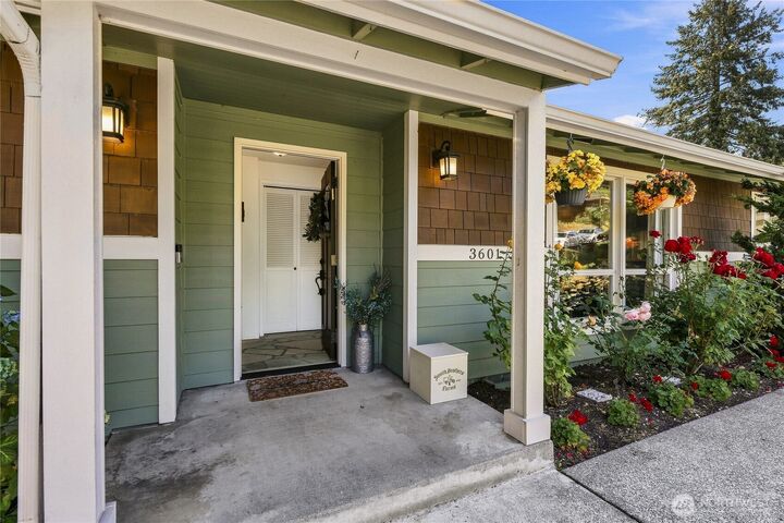 Property Photo: 3601 Earl Avenue WA 98201