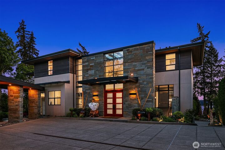 Property Photo:  9632  Lake Washington Boulevard NE  WA 98004 