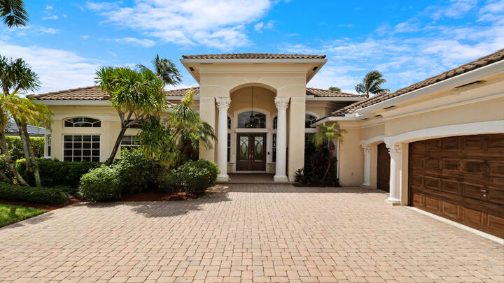 Property Photo:  2761 SE 9th Street  FL 33062 