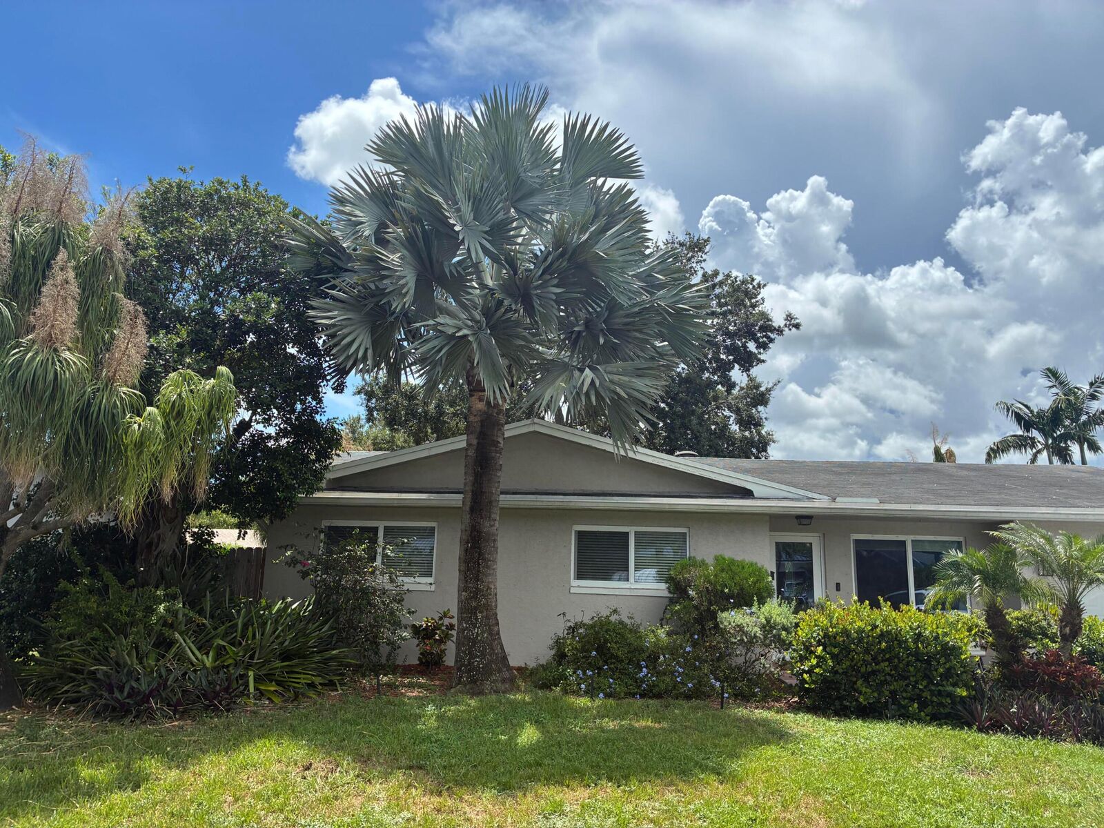 Property Photo: 3146 NW 69th Street FL 33309