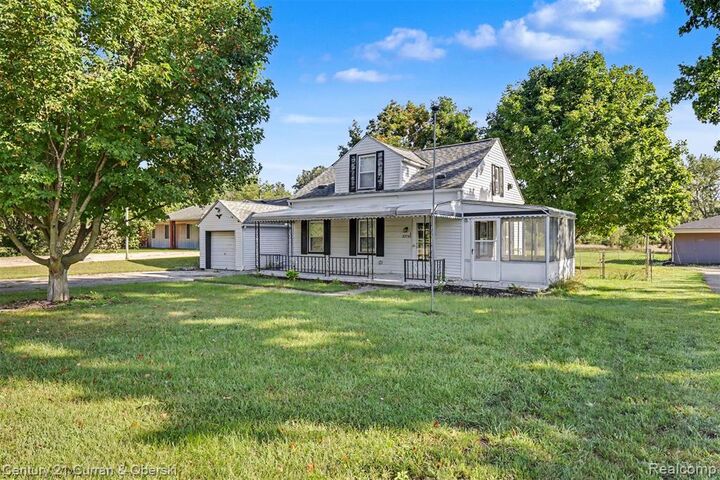 Property Photo:  27194 W Huron River Drive  MI 48134 