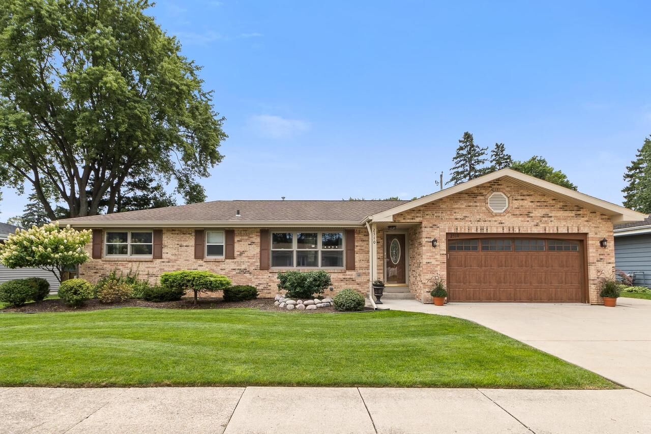 Property Photo: 2510 Mt Vernon Avenue WI 53545