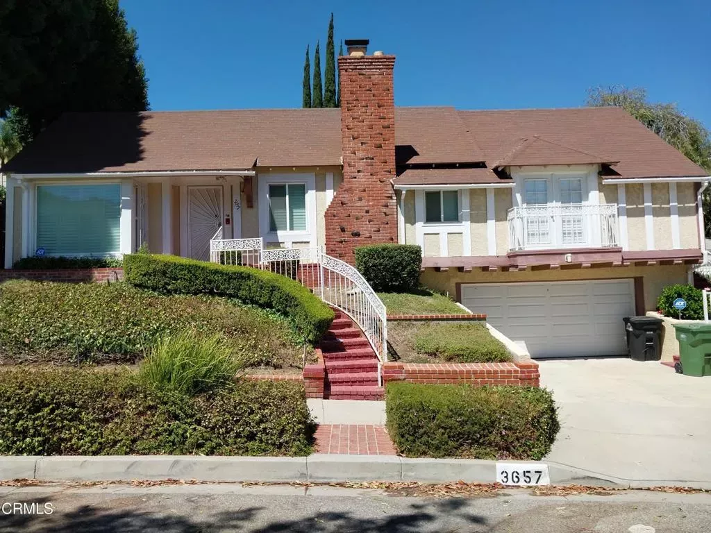 Property Photo:  3657 Homeland Drive  CA 90008 
