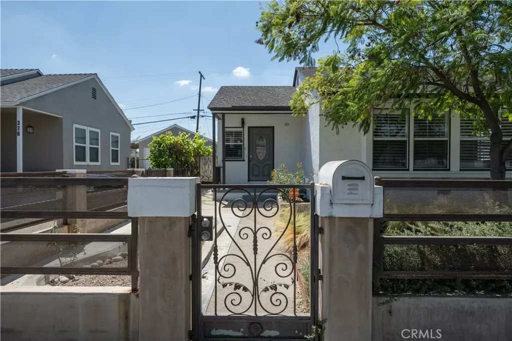 Property Photo:  372 E Floral  CA 91755 