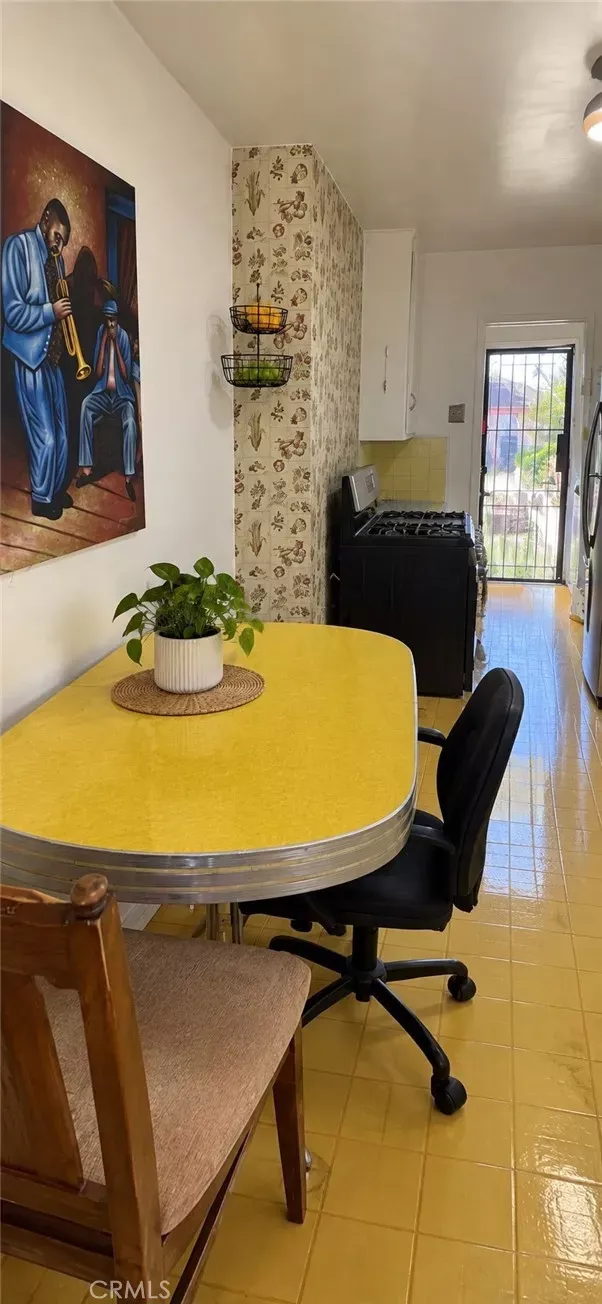 Property Photo: 1008 W Stockwell CA 90222