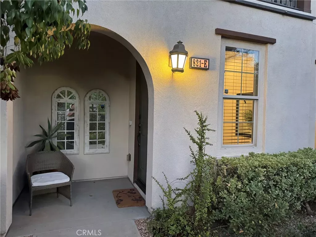 Property Photo:  821 E Cassia E  CA 91702 