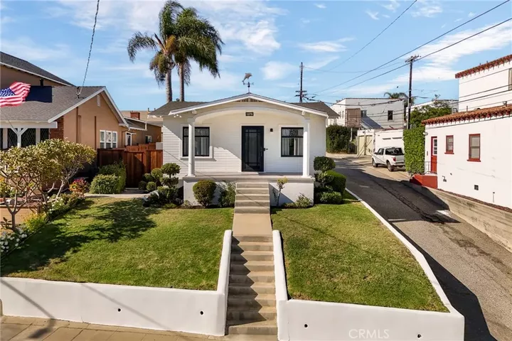Property Photo:  1376 W 10th  CA 90732 