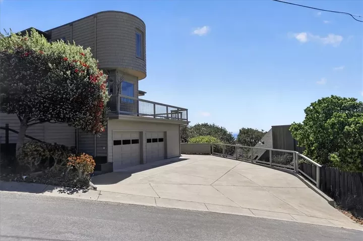 Property Photo: 2295 Benson Avenue CA 93428