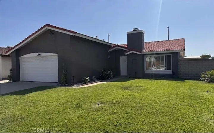 Property Photo: 14561 Victor CA 92553