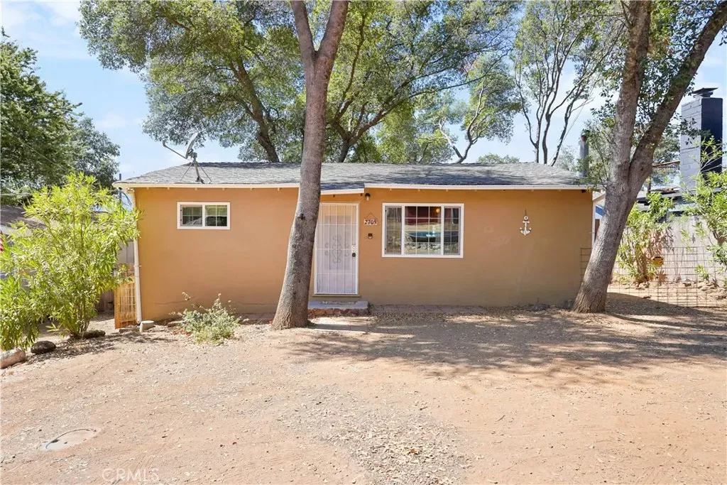 Property Photo:  2705 Oakhurst  CA 95422 