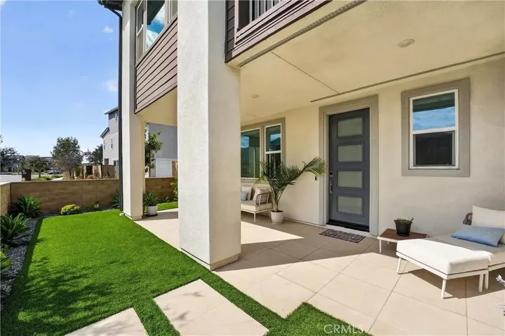 Property Photo:  415 Flycatcher  CA 92618 