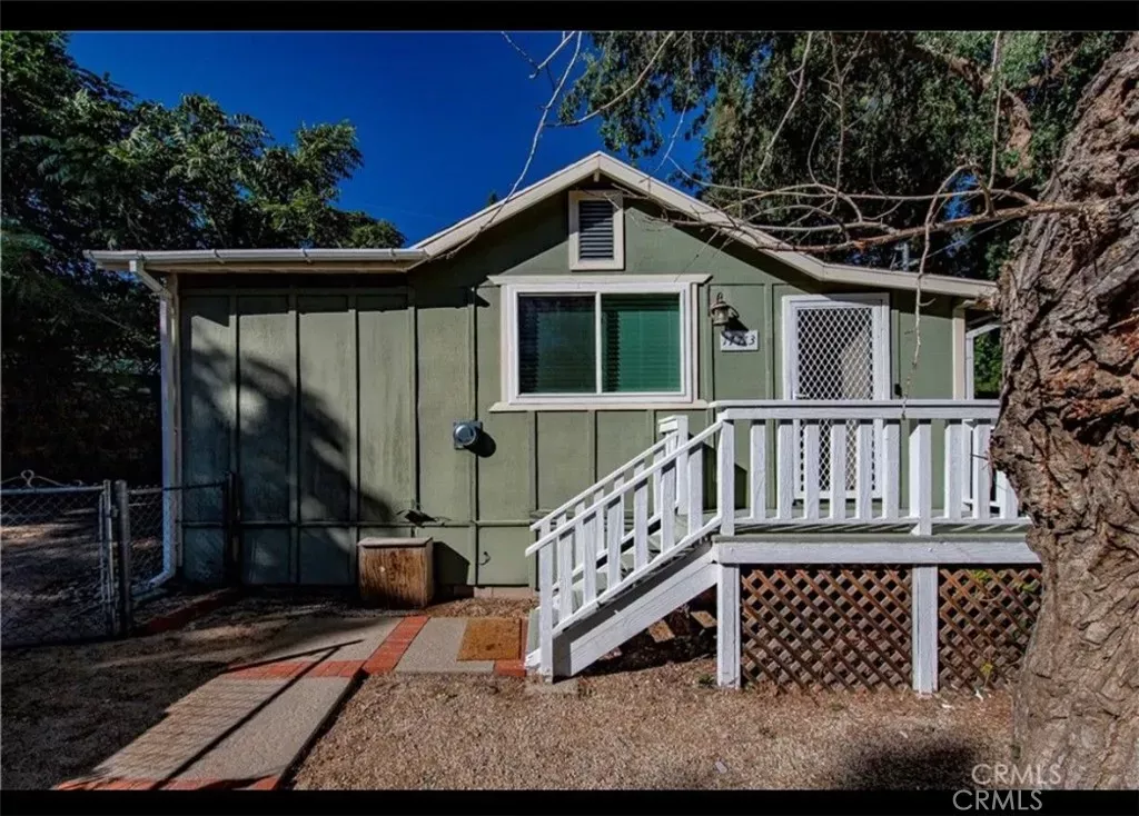 Property Photo:  17713 Valley  CA 93532 