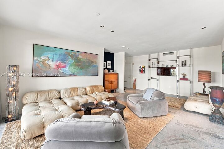 Property Photo: 16 Island Ave 4E FL 33139