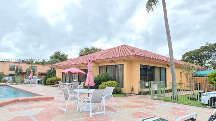 Property Photo:  7100 Fairway Dr K9  FL 33014 