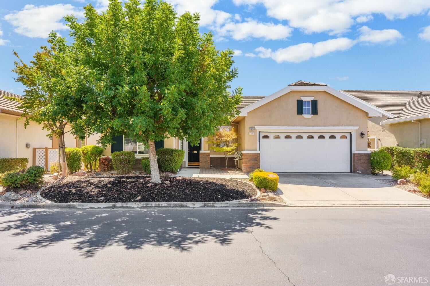Property Photo:  1571 Rubidoux Lane  CA 9451 