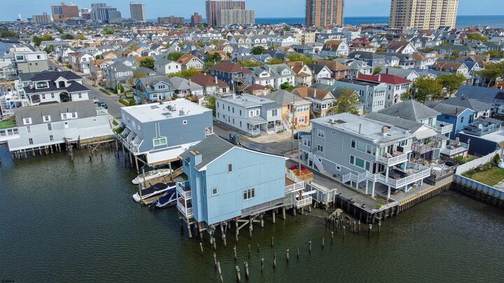 Property Photo:  5217 Winchester Ave  NJ 08406 