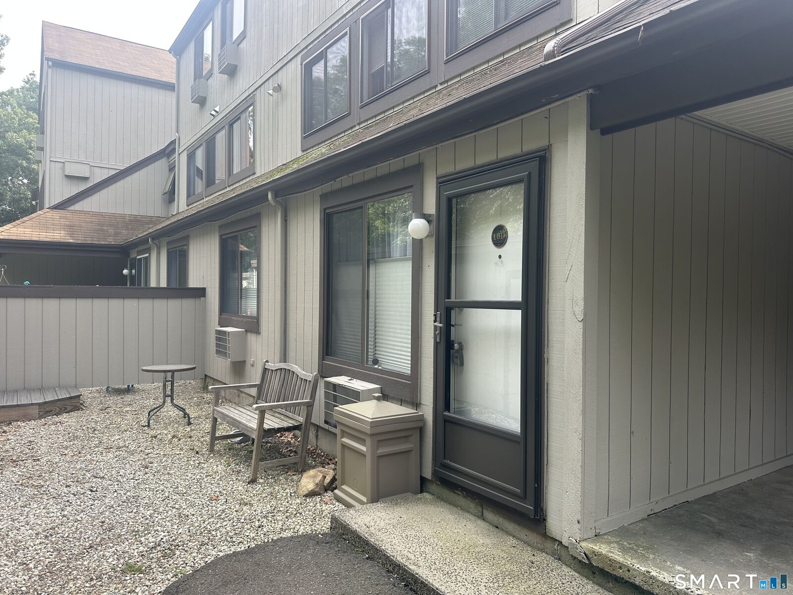Property Photo:  10 Pineview Drive D  CT 06405 