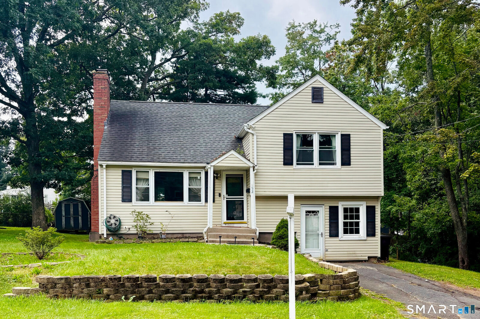 Property Photo: 152 Bay Avenue CT 06053