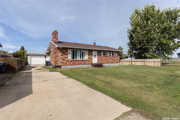 Property Photo:  660 Cory Street  SK S0K 0J0 