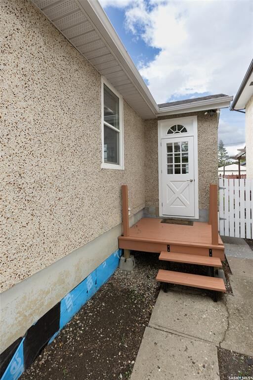 Property Photo:  345 McIntyre Street  SK S4R 2L9 