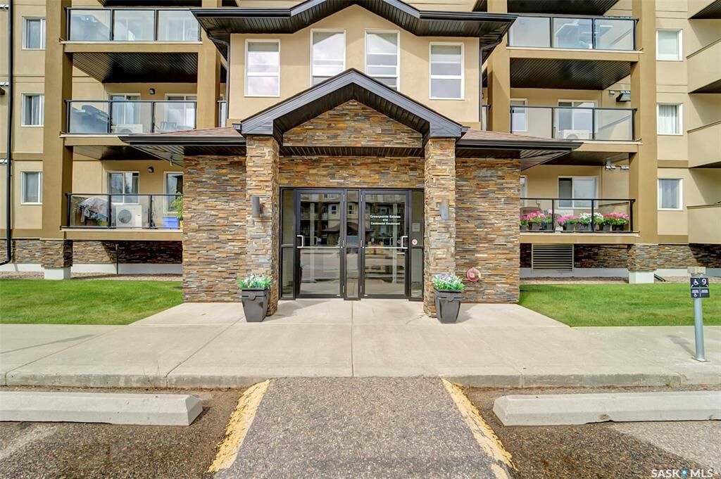 Property Photo:  610 Centennial Boulevard 202  SK S0K 4S1 